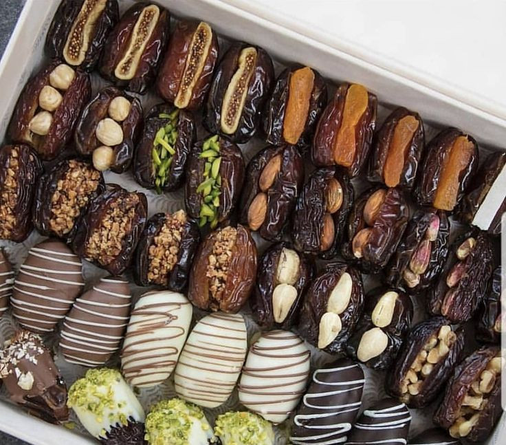 Savourez nos délicieuses dattes fourrées